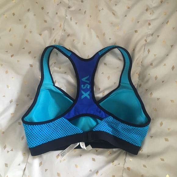 NWOT Victoria's Secret Blue Mesh Sports Bra 34B - Picture 4 of 6